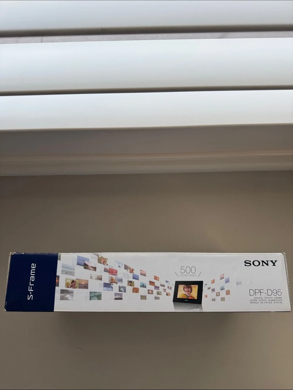 Sony Digital Photo Frame with Remote